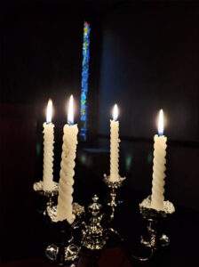 クリスマスイブ燭火礼拝　12月24日